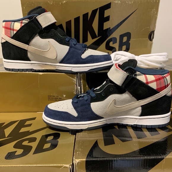 Nike SB Dunk Mid Goofy Boy Sz 10 DS RARE 2009 ๐ฅ - Picture 2 of 4